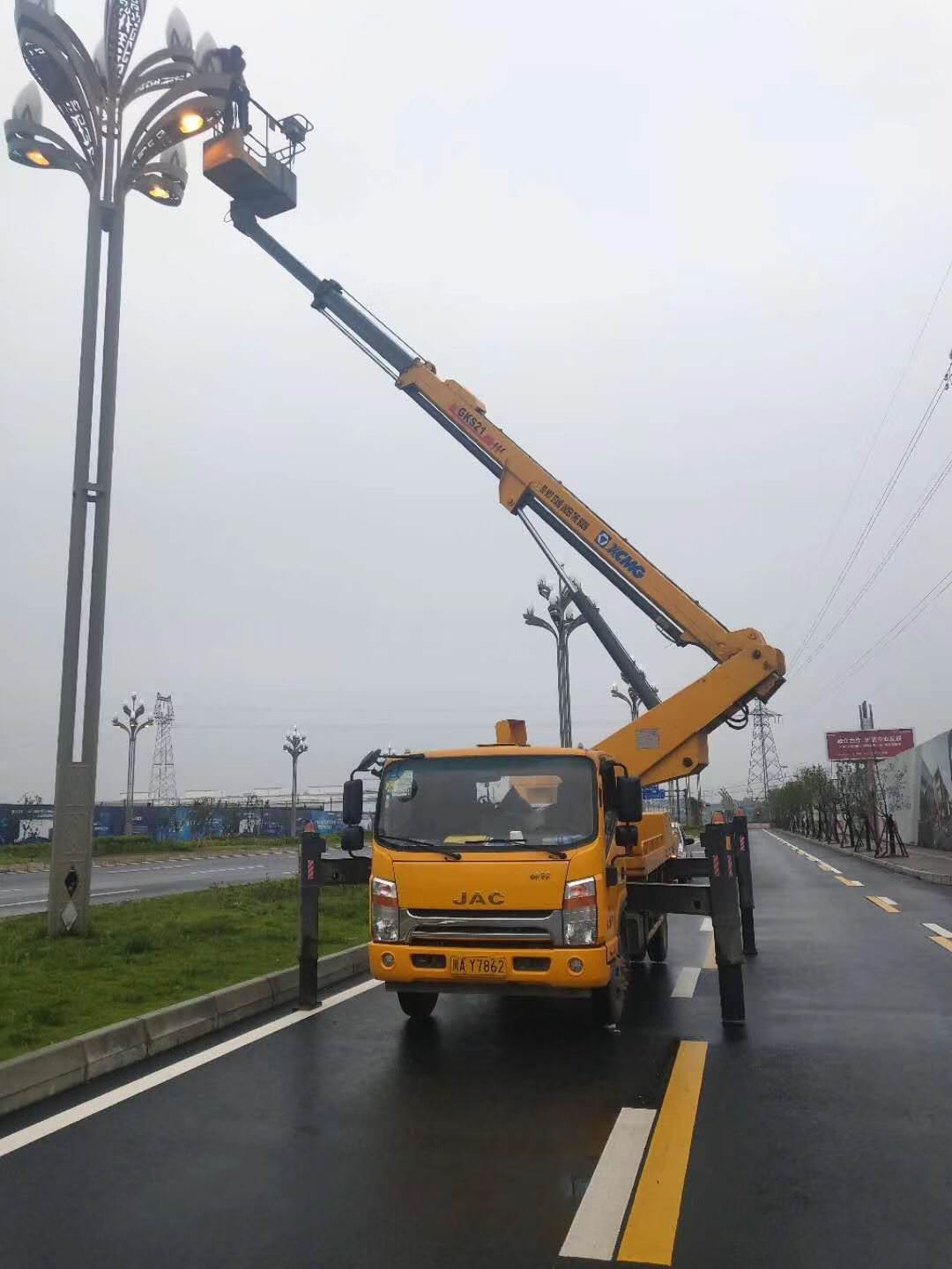 四川思达机械设备租赁有限公司,四川高空作业车租赁行业内的排头兵