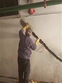 小区地下车库伸缩缝漏水补漏处理