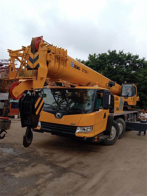 2018年徐工50吨汽车吊出口型徐工50吨吊车低价直销