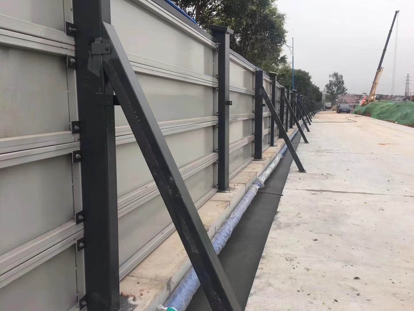 广州锌钢护栏报价深圳c款钢结构围挡现货供应厂家