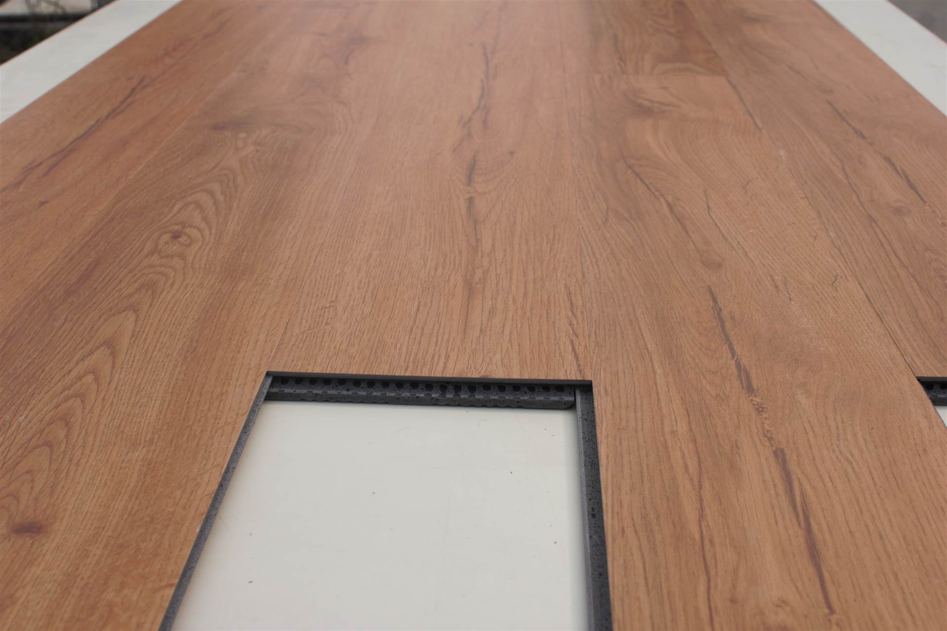 江苏鹏湃地板厂家直销spc石塑环保地板