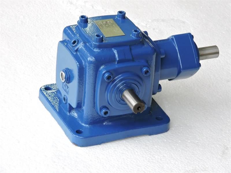 t16-1-d-lr-b3螺旋十字转向器 t20直角换向箱