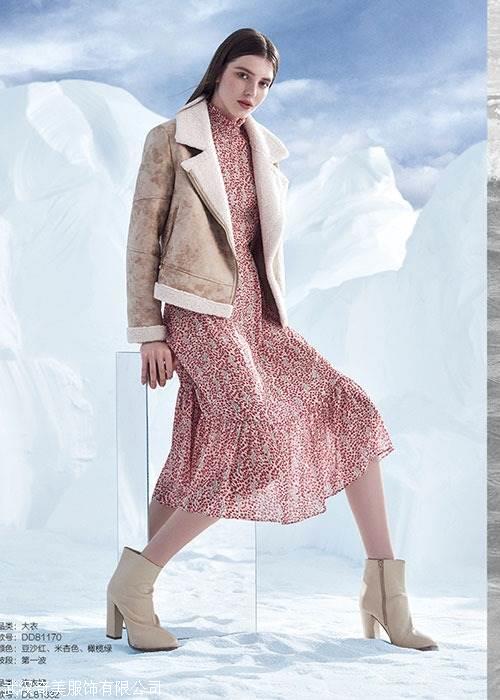 高品质羽绒服 丝柏凌轻薄羽绒一手货源批发