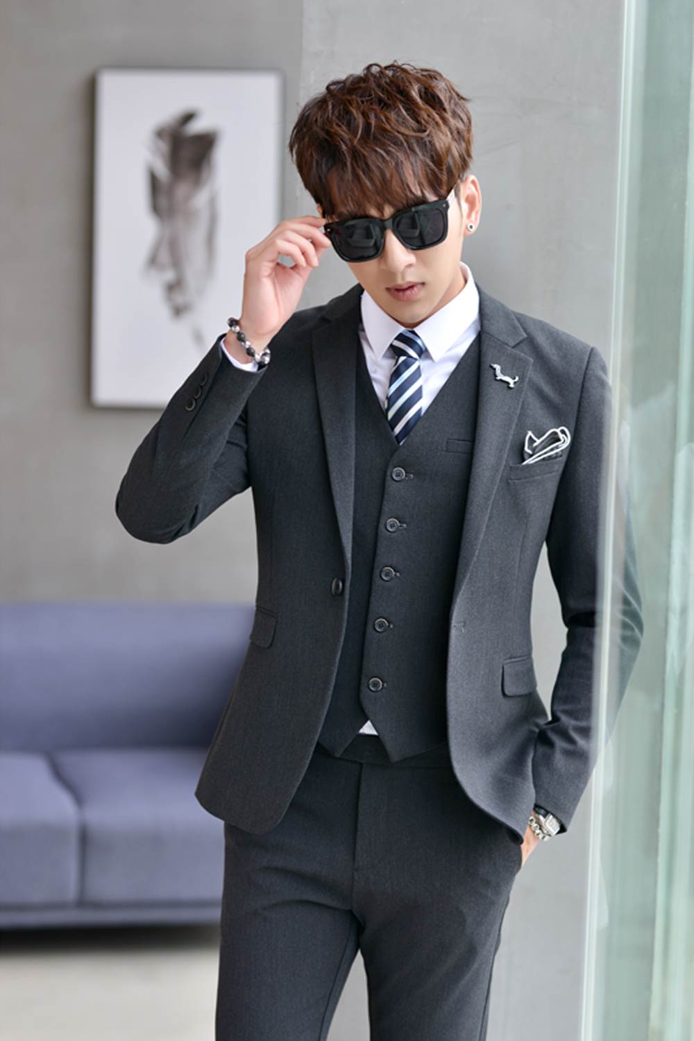 韩版西装批发厂家量大从优有优势