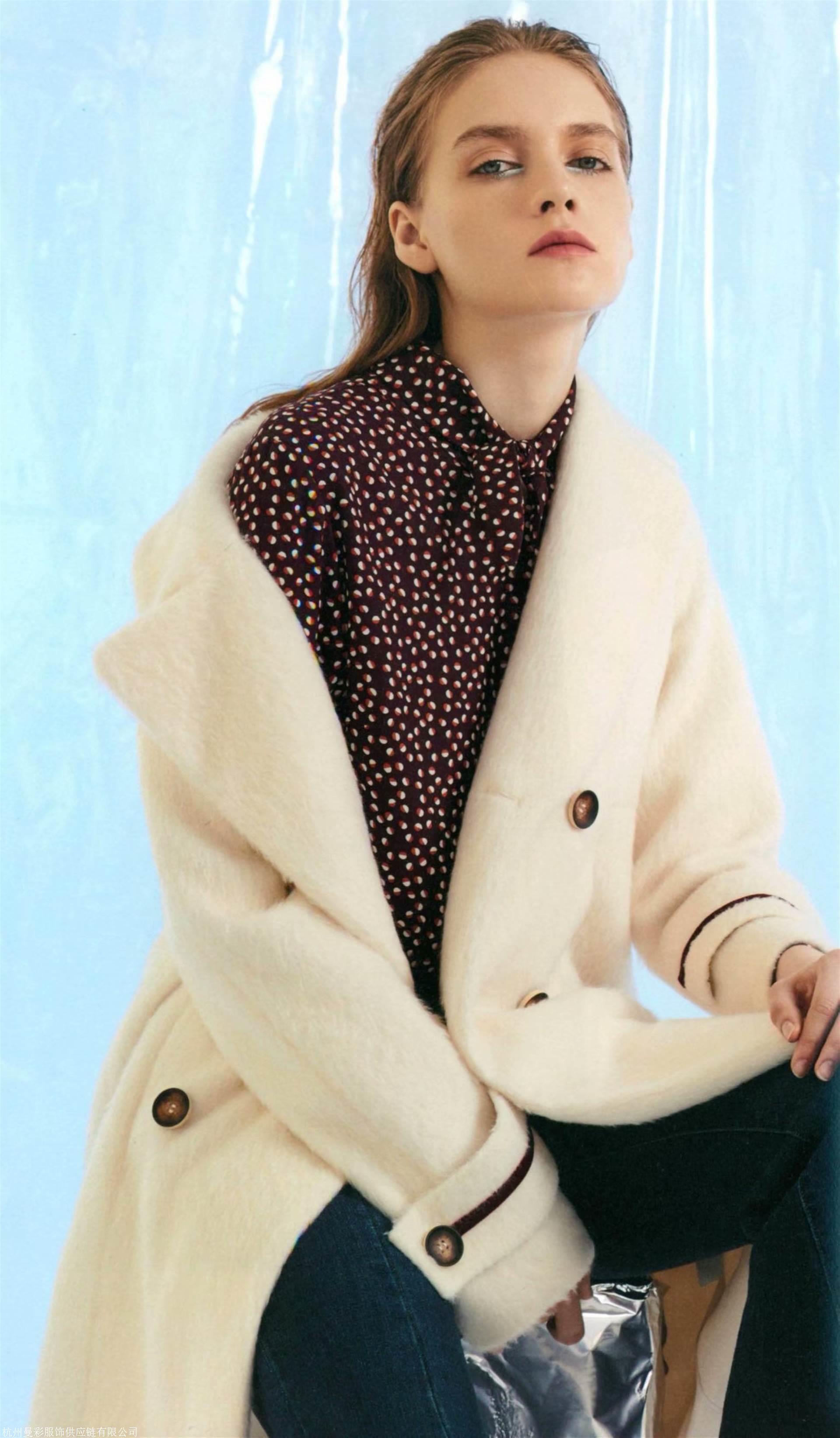 批发供应知恩18冬女装一线品牌折扣走份批发