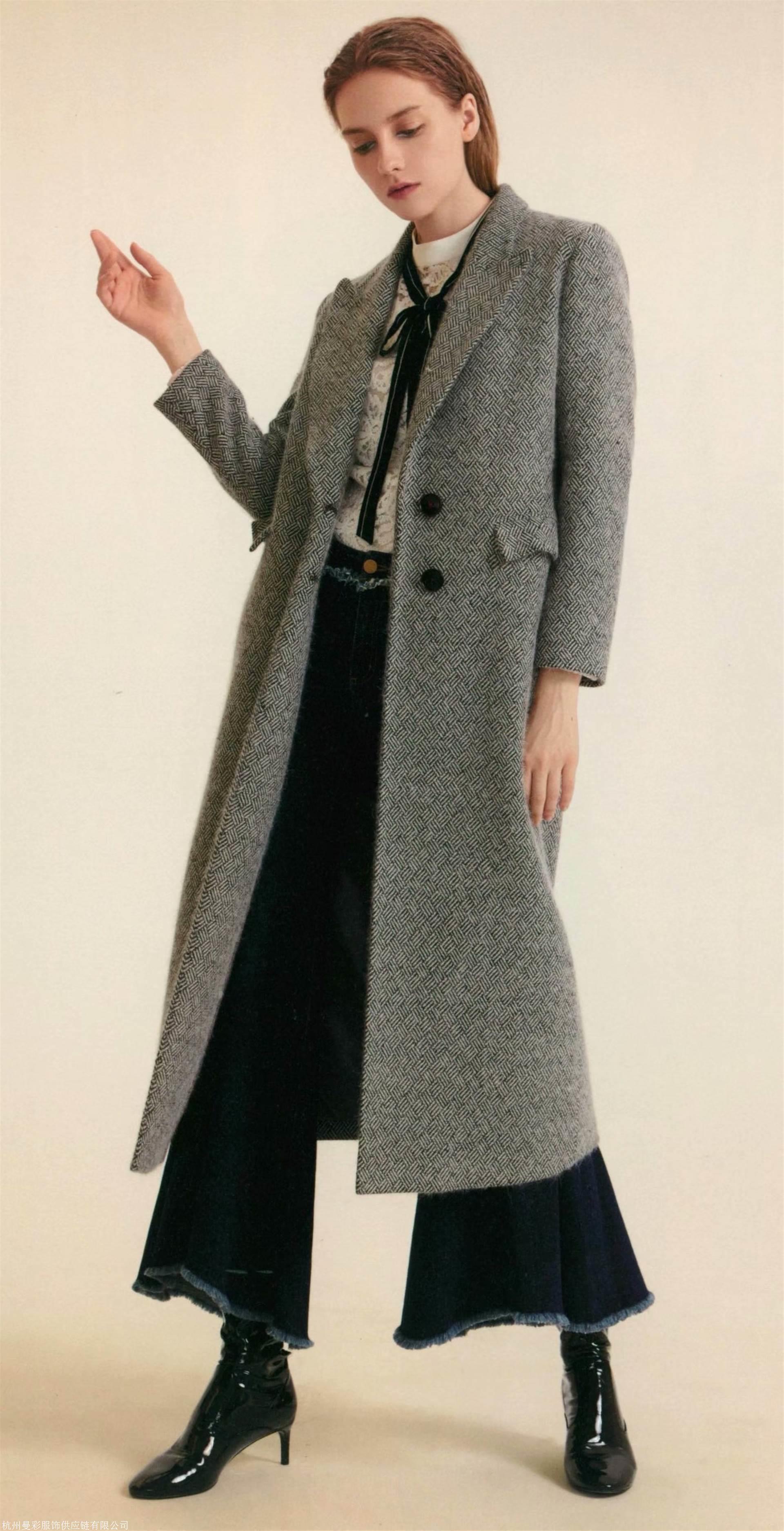 批发供应知恩18冬女装一线品牌折扣走份批发