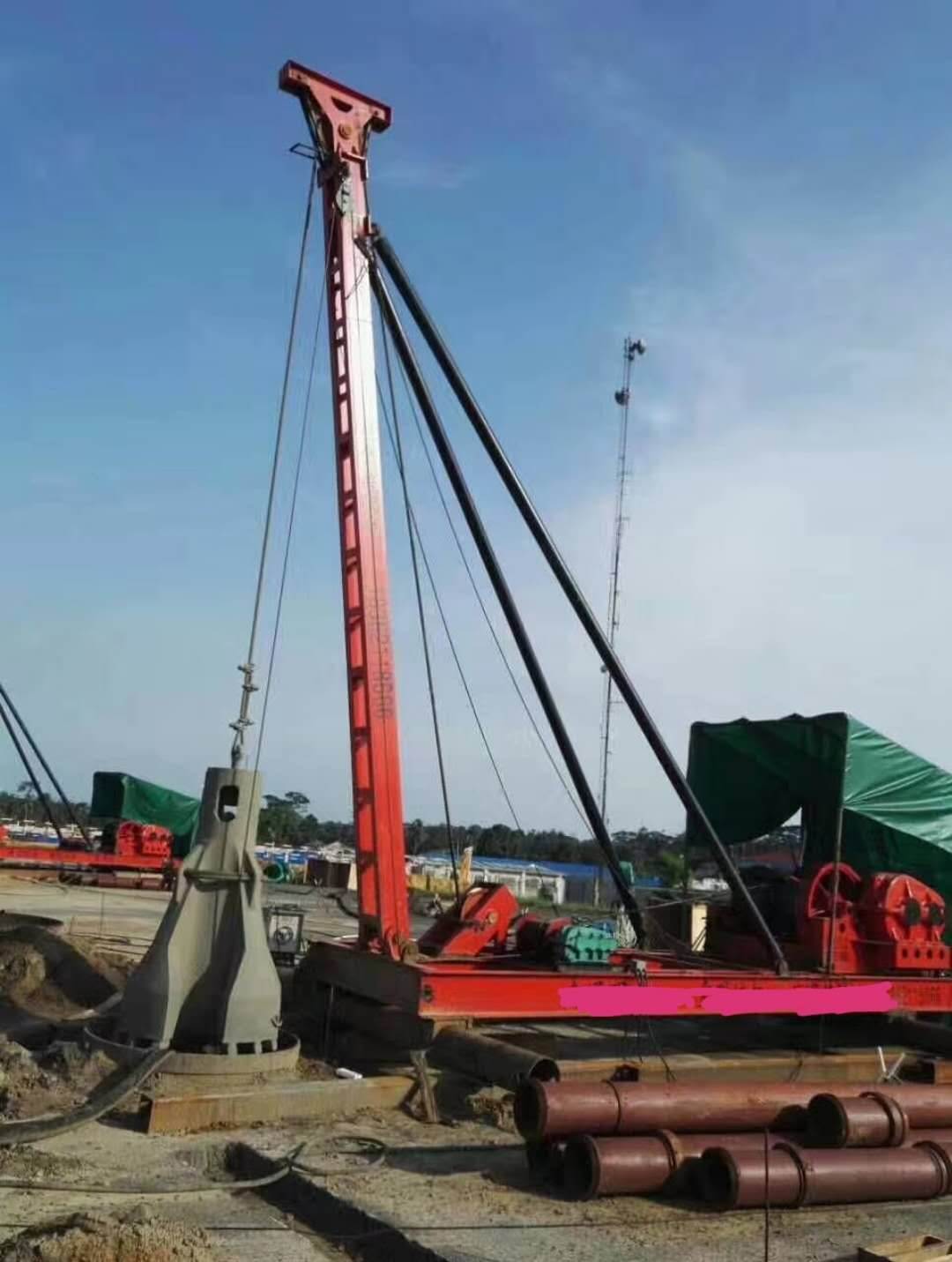 浙江临海市冲击钻机:6吨走管式冲击锤打桩机厂家冲击钻机:6吨走管式