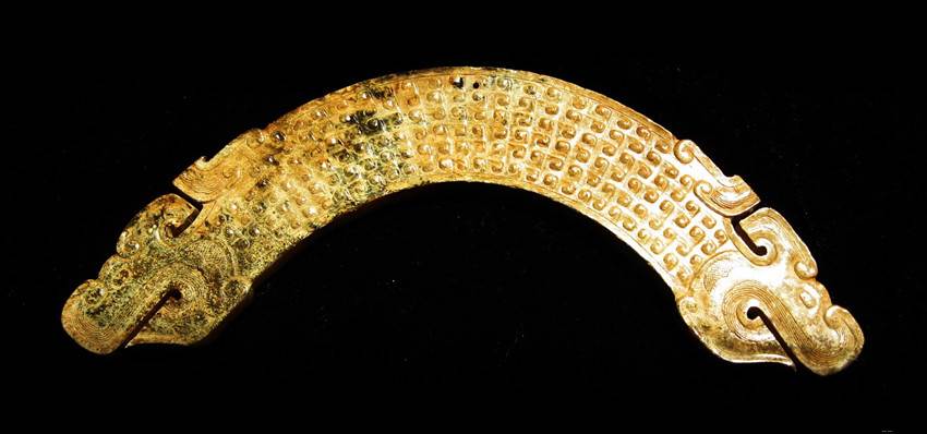 深圳市盛世拍卖有限公司 新闻资讯 2019年双龙玉璜怎么去定价   汉代