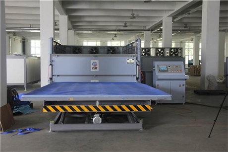 pvb夹胶玻璃设备性价比高