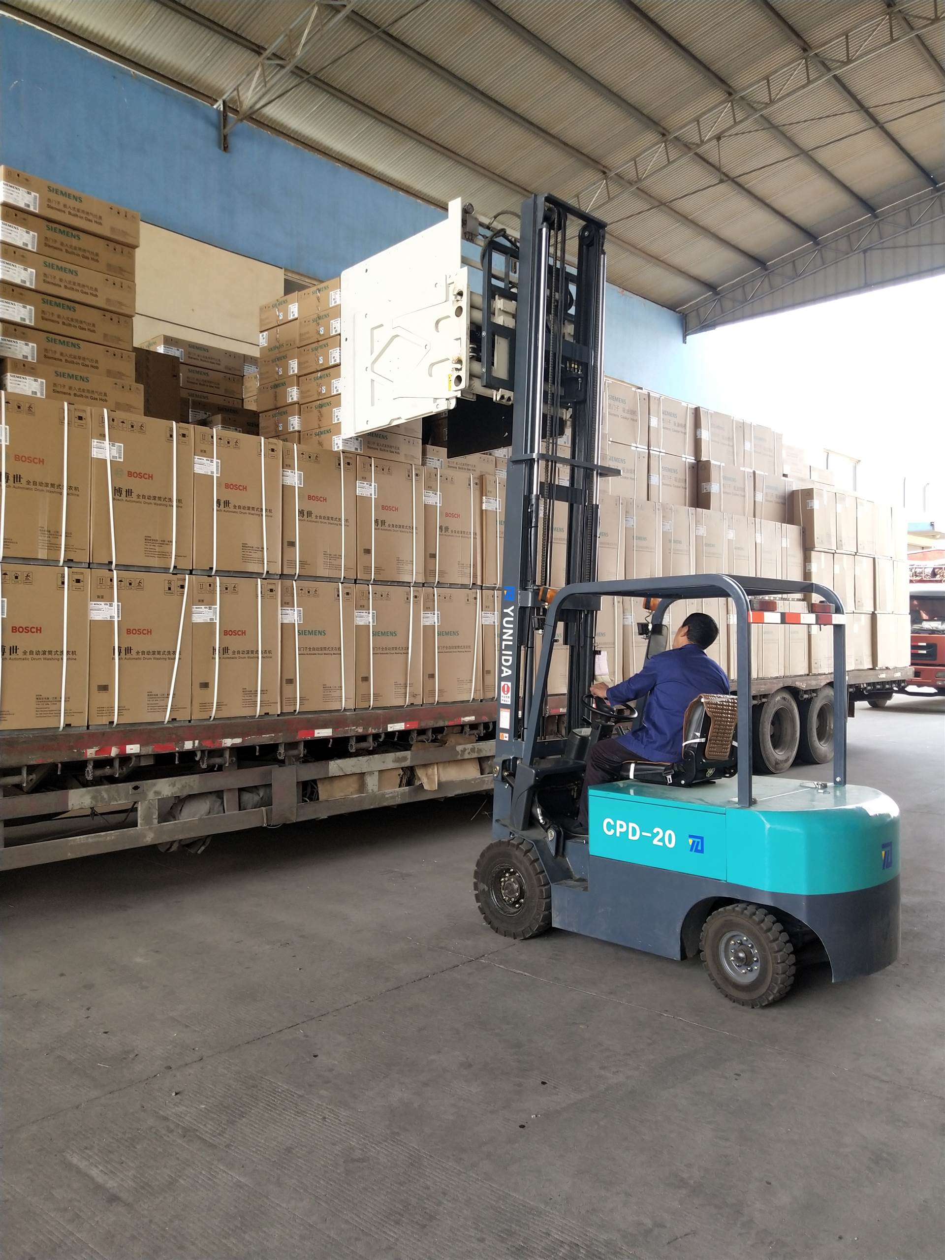 蚌埠鑫运力搬运设备有限公司 产品展厅 >2tcpd-20全电动座驾式叉车