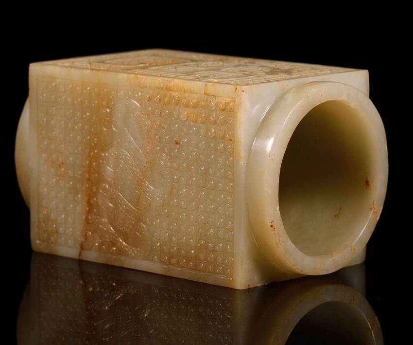 现在快速交易清代玉琮值多少钱