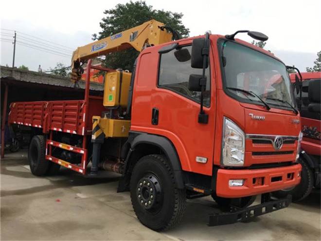 随车吊 产品描述程力集团随车吊厂家为你提供徐工五吨随车吊价格,徐工