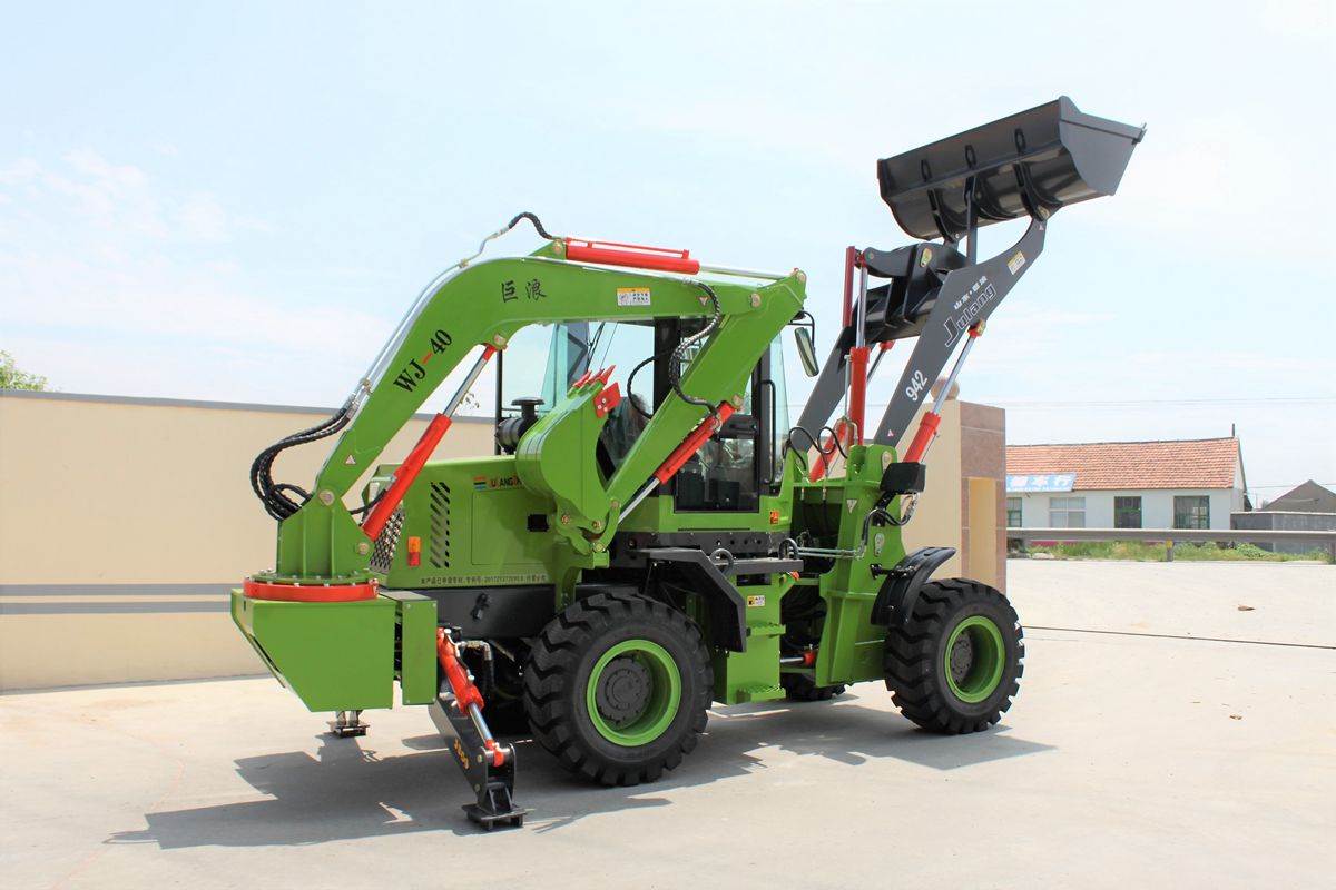 巨浪两头忙挖掘装载机多功能铲车小型挖掘机铲挖一体机四驱