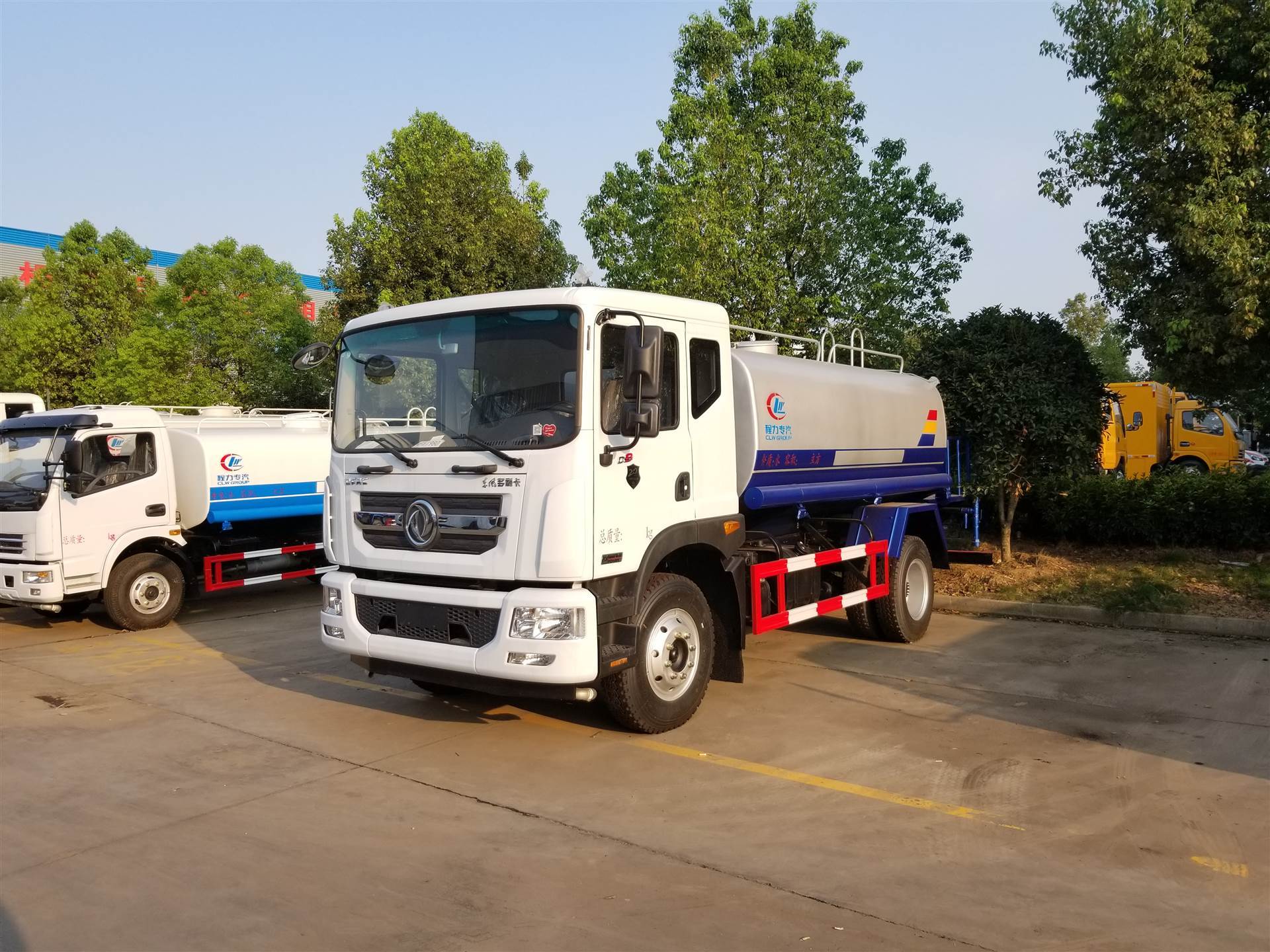 厂家洒水车价格,公路绿化洒水车价格