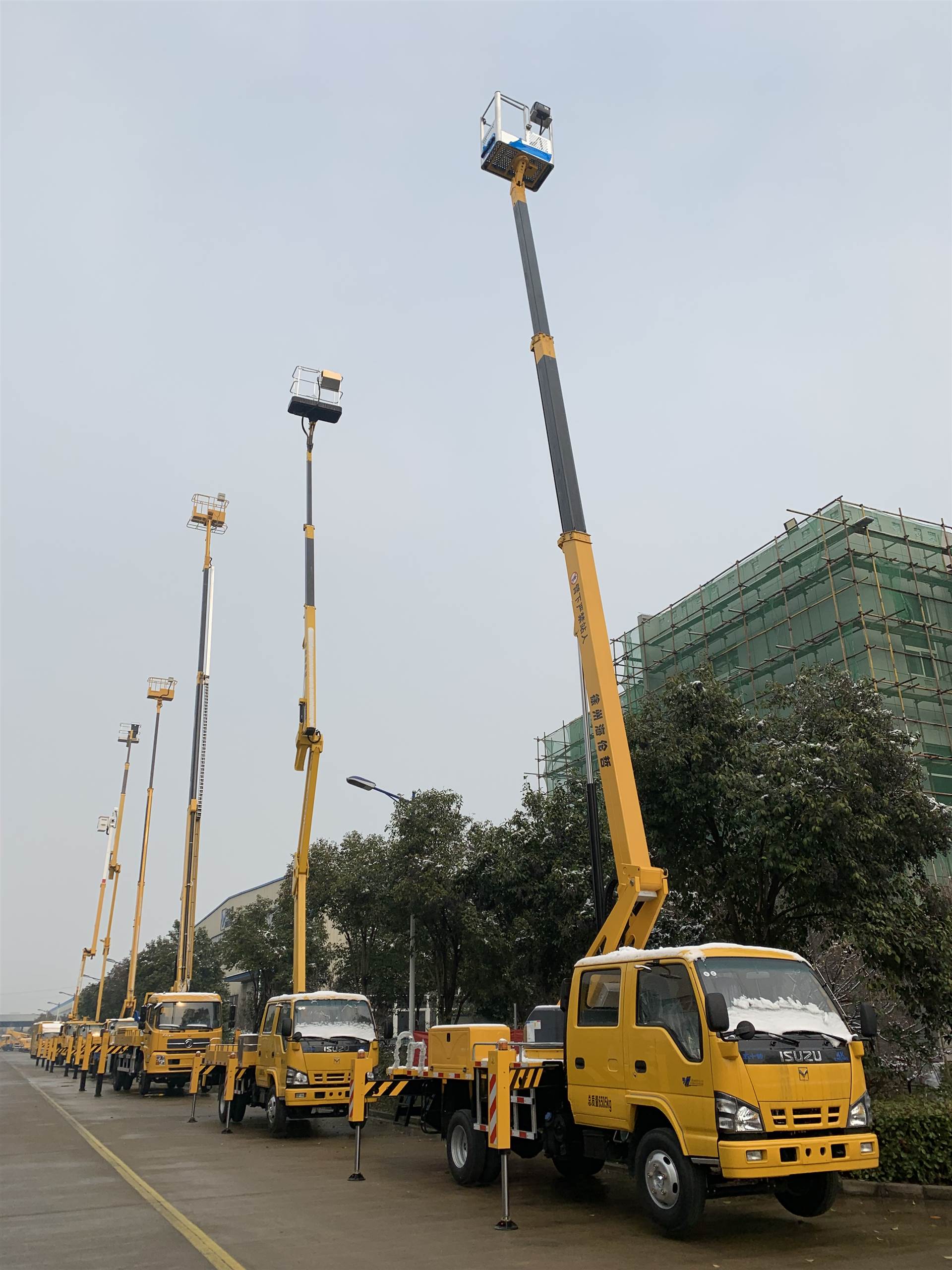 高空作业车出租升降车和升降平台租赁