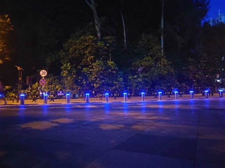 廣州別墅門越秀區(qū)電動(dòng)門廣州電動(dòng)門清遠(yuǎn)伸縮門深圳鋁藝門