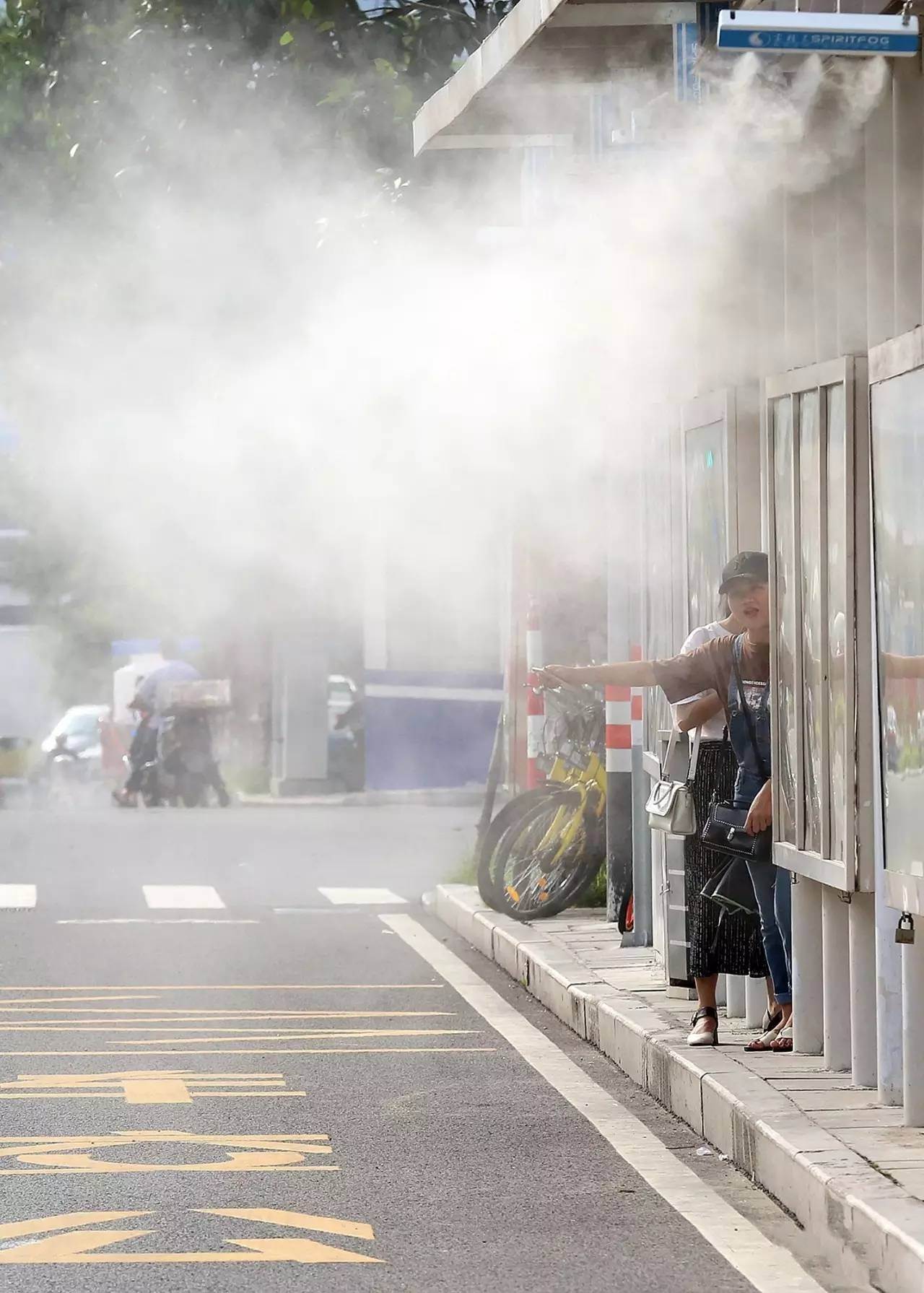 降温设备公交站台喷雾降温设备