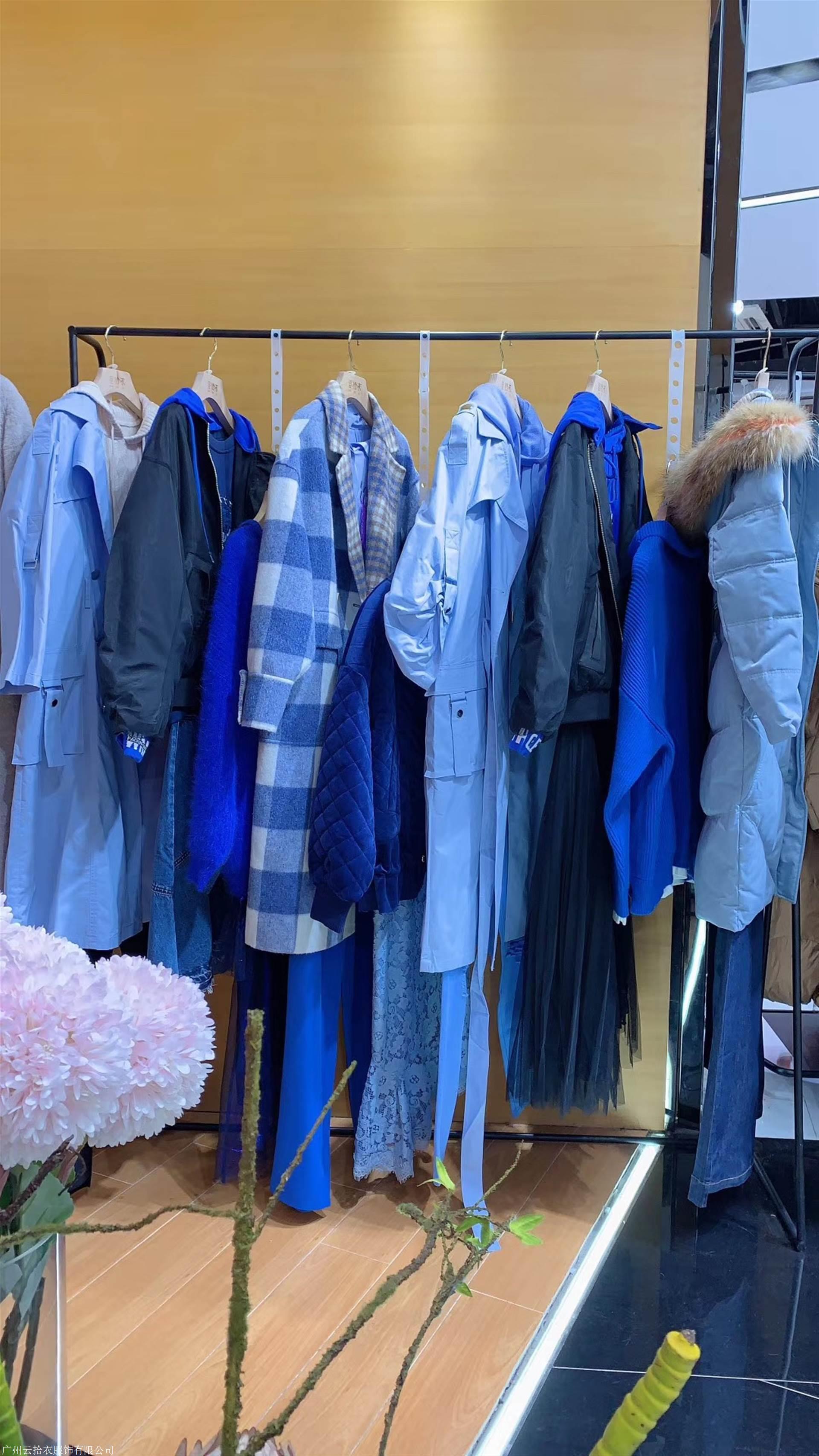 女装批发商 品牌女装格莱米亚新款冬装 服装厂家批发货源