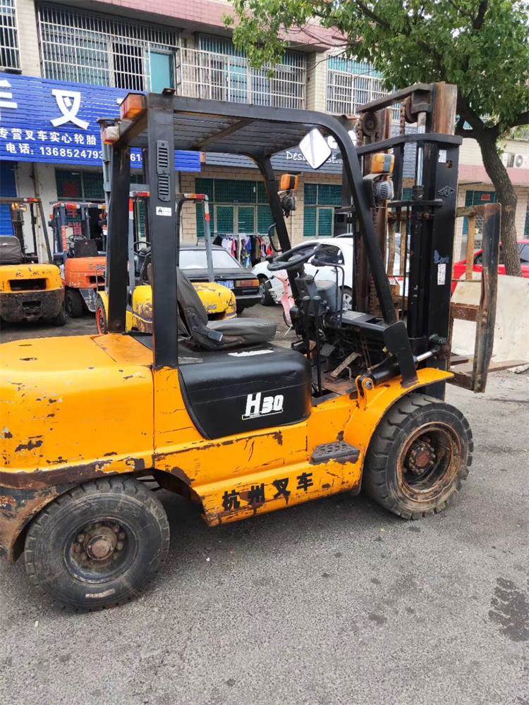 原厂油漆杭州2吨 二手杭州叉车 转让二手杭州叉车