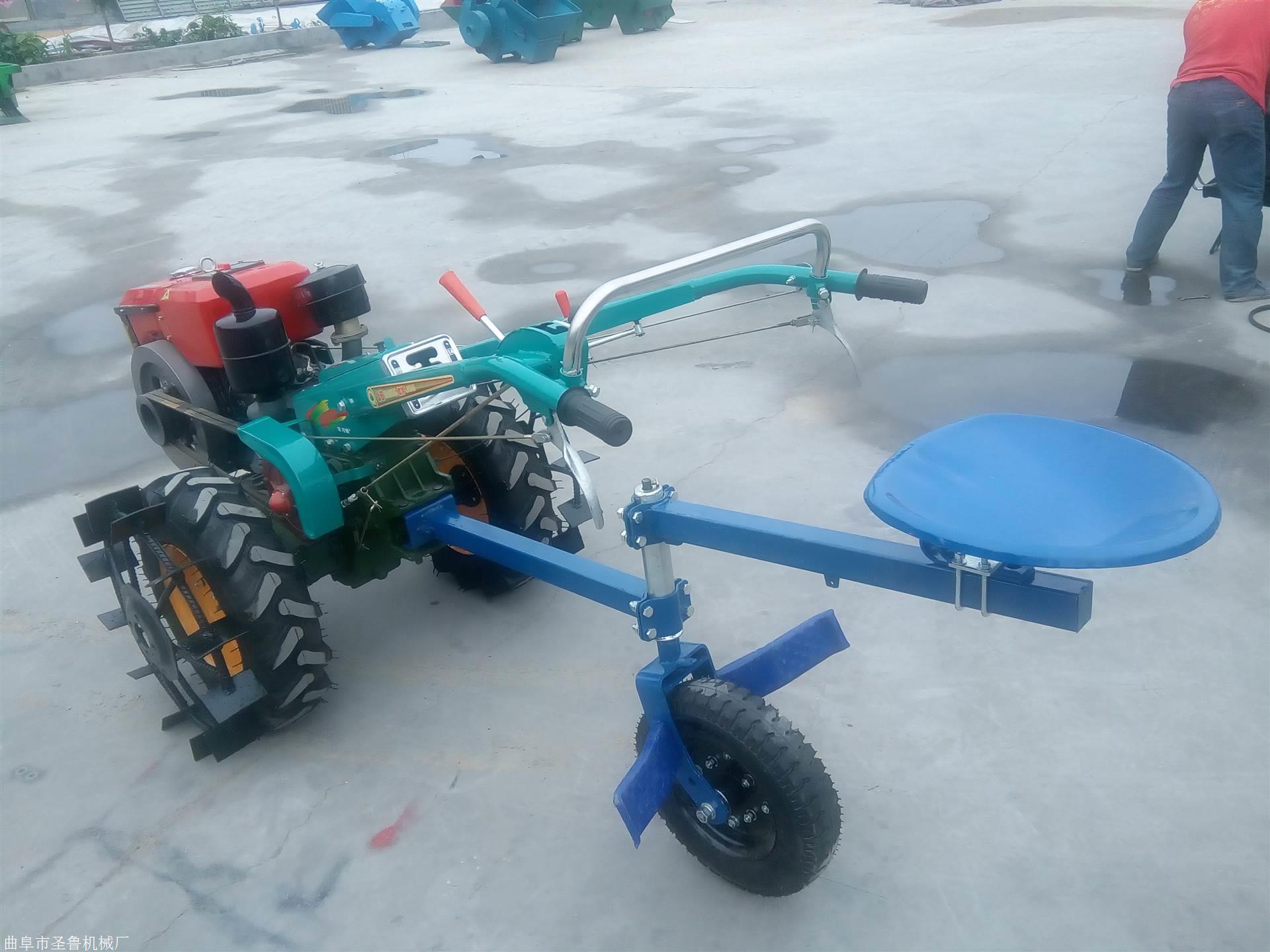 大棚汽油四驱旋耕机