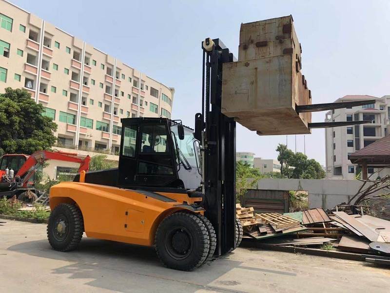 起重搬运12吨叉车什么价格