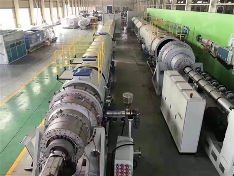 上海金纬机械大口径HDPE 供水管、燃气管挤出生产线