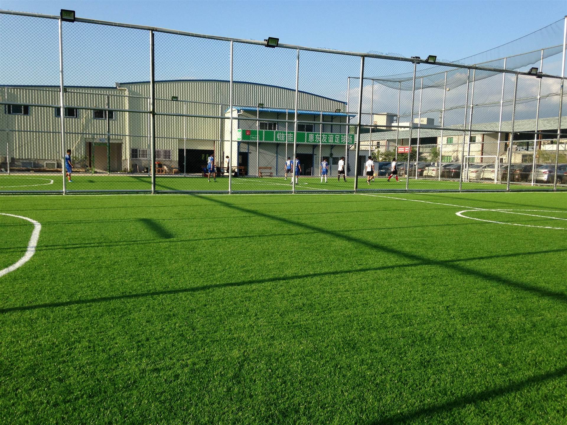 厂家现货低价笼式足球场围网